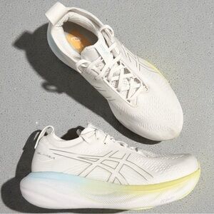 ASICS Gel-Nimbus 25 Women's Cream, Yellow & Blue Athletic / Running Shoe Size 9